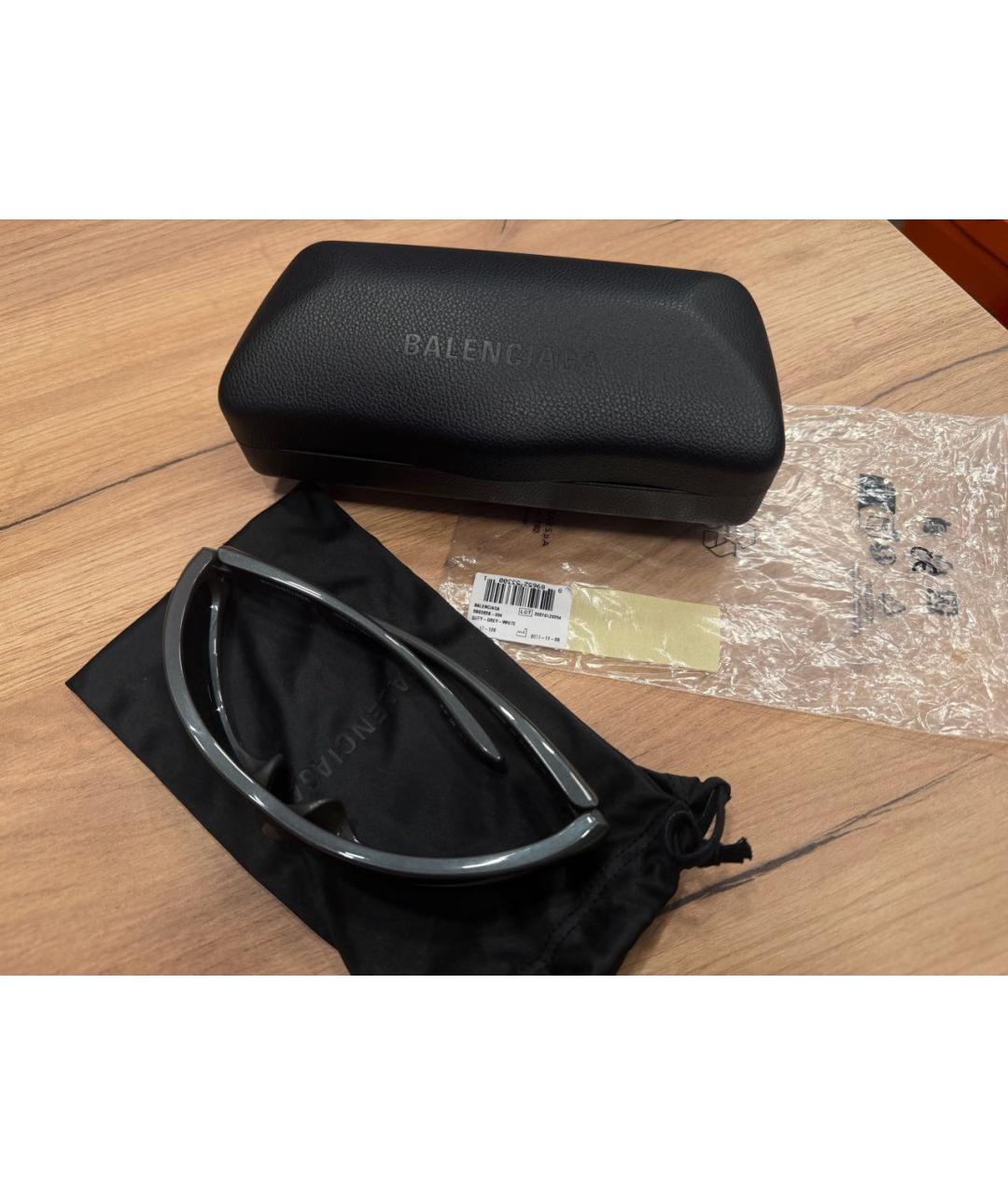 BALENCIAGA Антрацитовые пластиковые солнцезащитные очки, фото 4