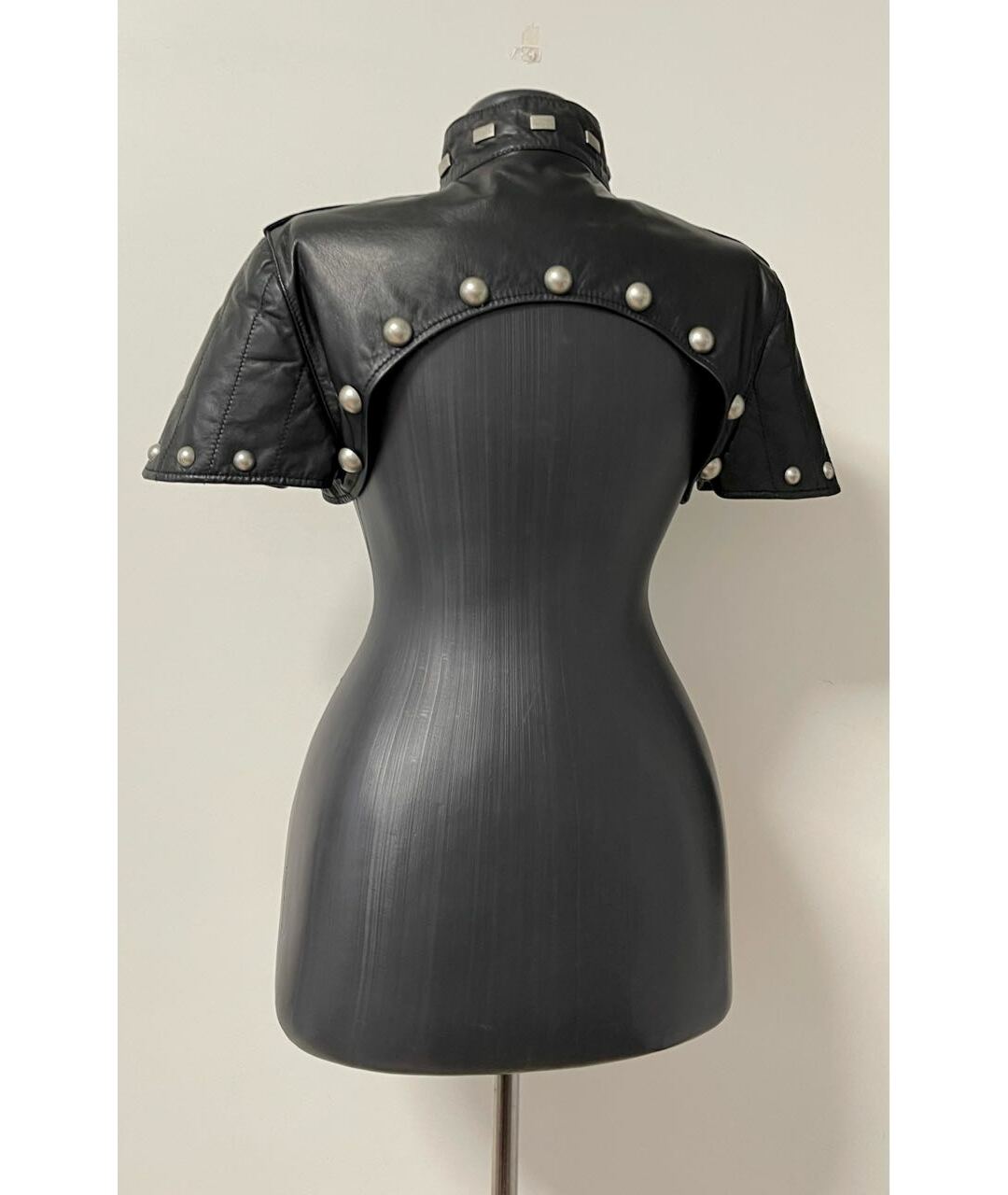 ALEXANDER MCQUEEN Черная кожаная куртка, фото 4
