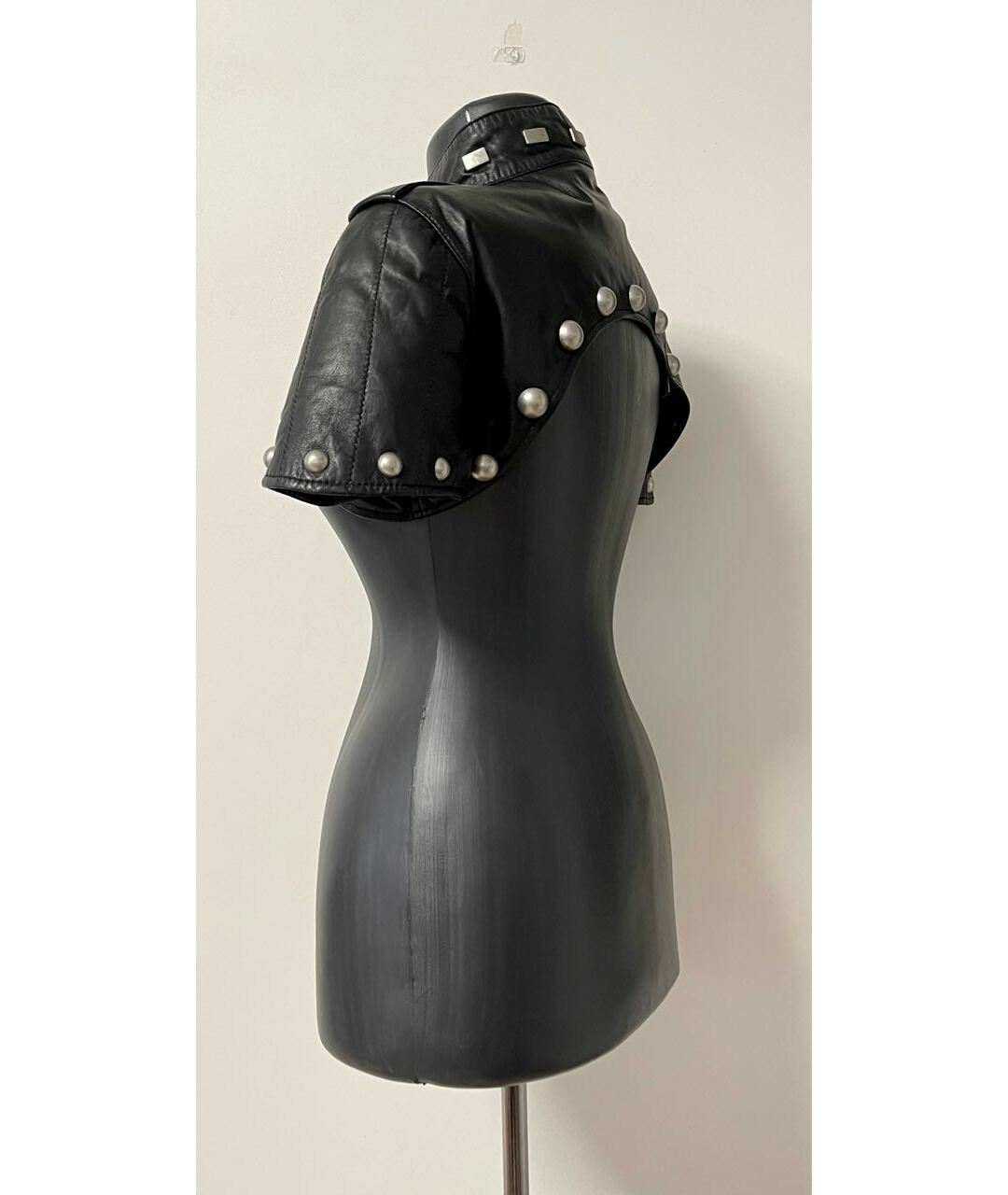 ALEXANDER MCQUEEN Черная кожаная куртка, фото 6