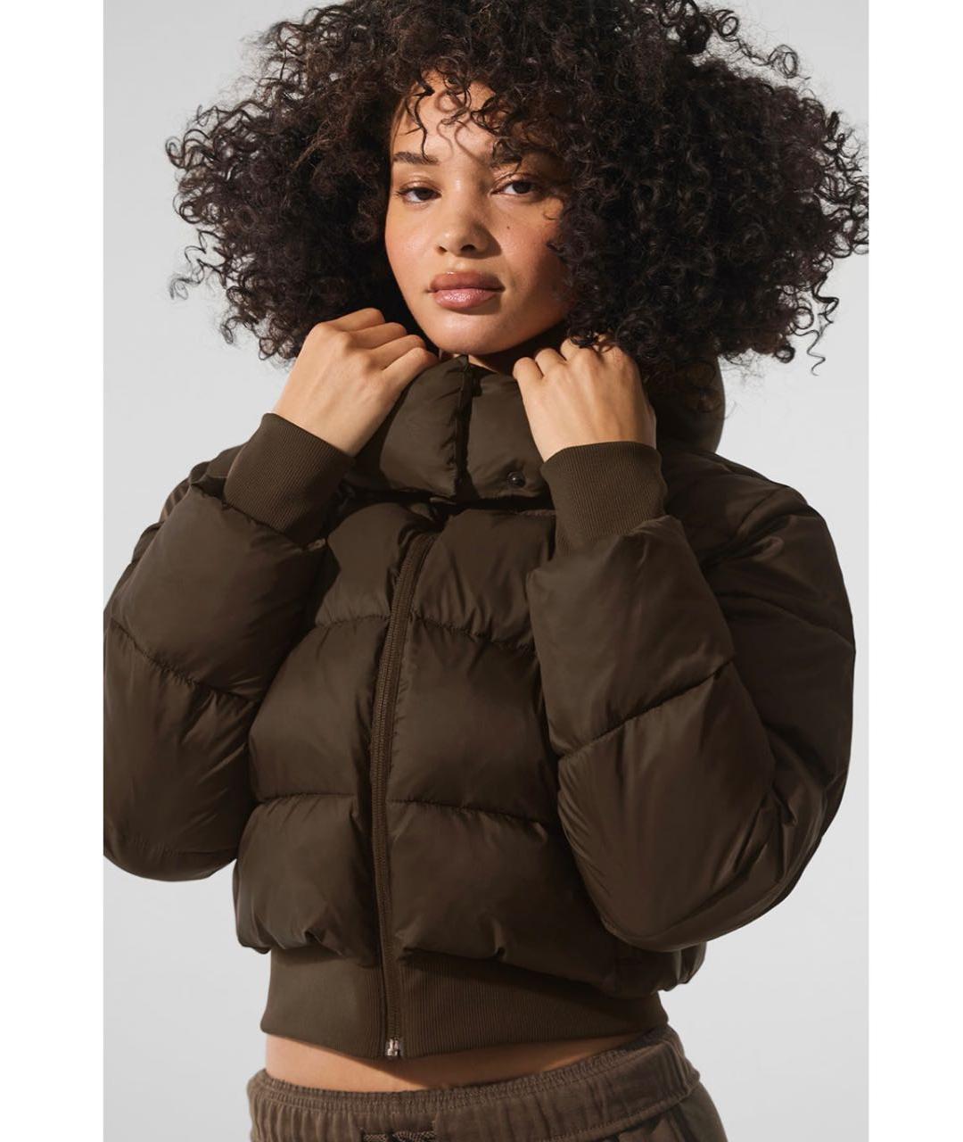 ALO YOGA Коричневый пуховик, фото 2