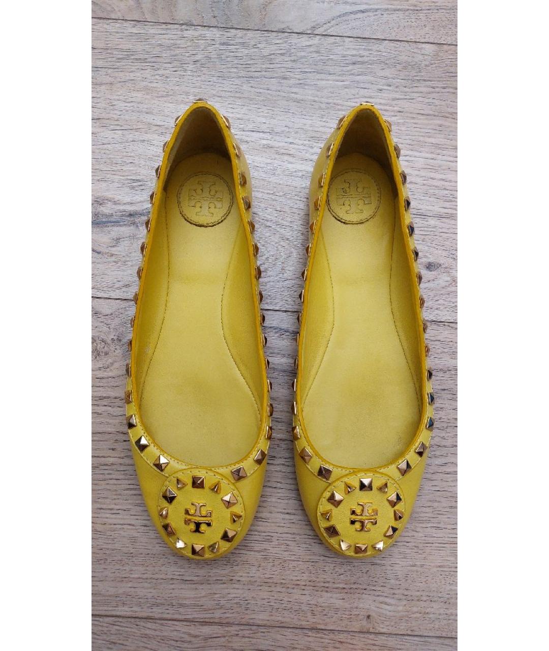 TORY BURCH Желтые кожаные балетки, фото 3