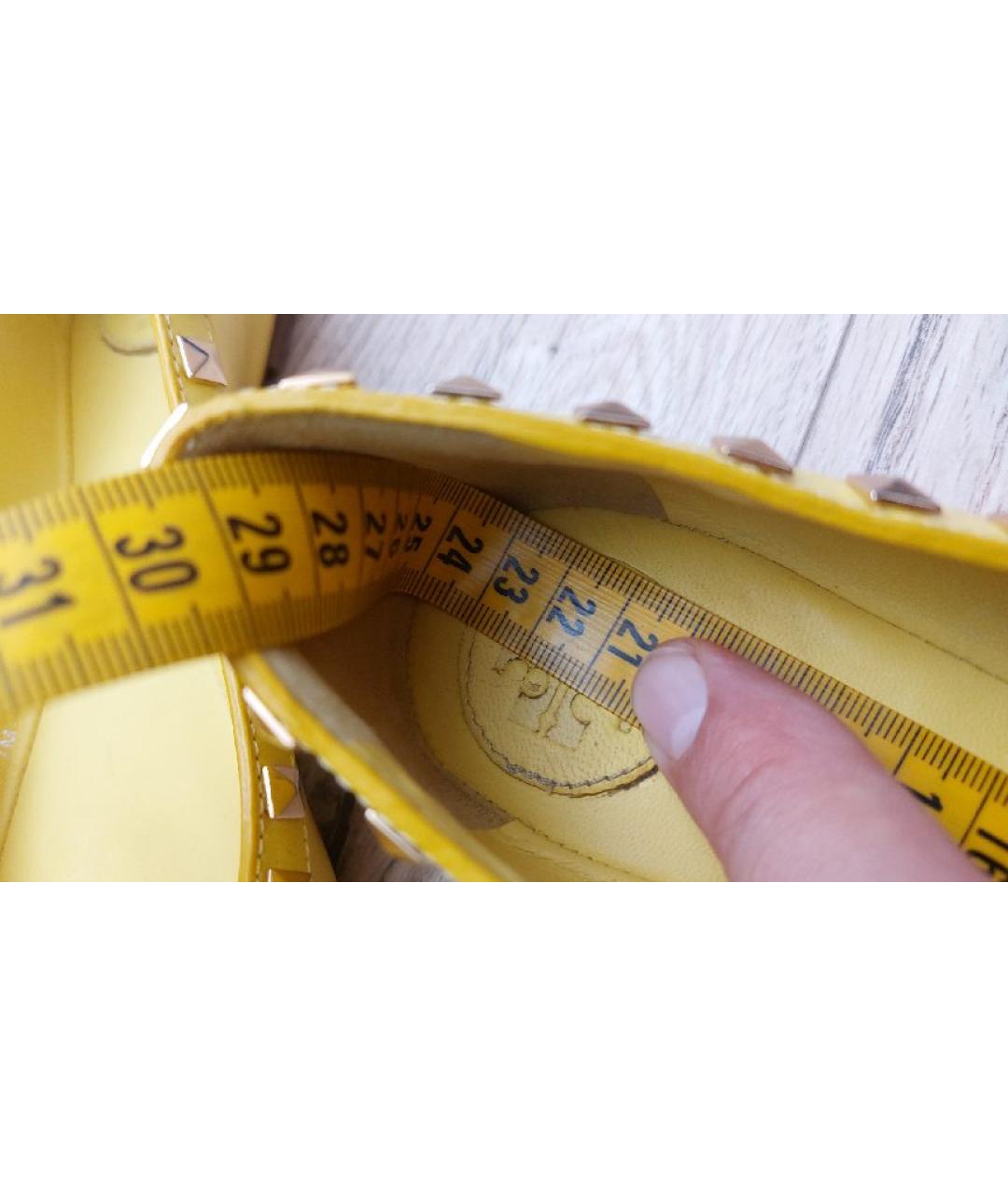 TORY BURCH Желтые кожаные балетки, фото 6