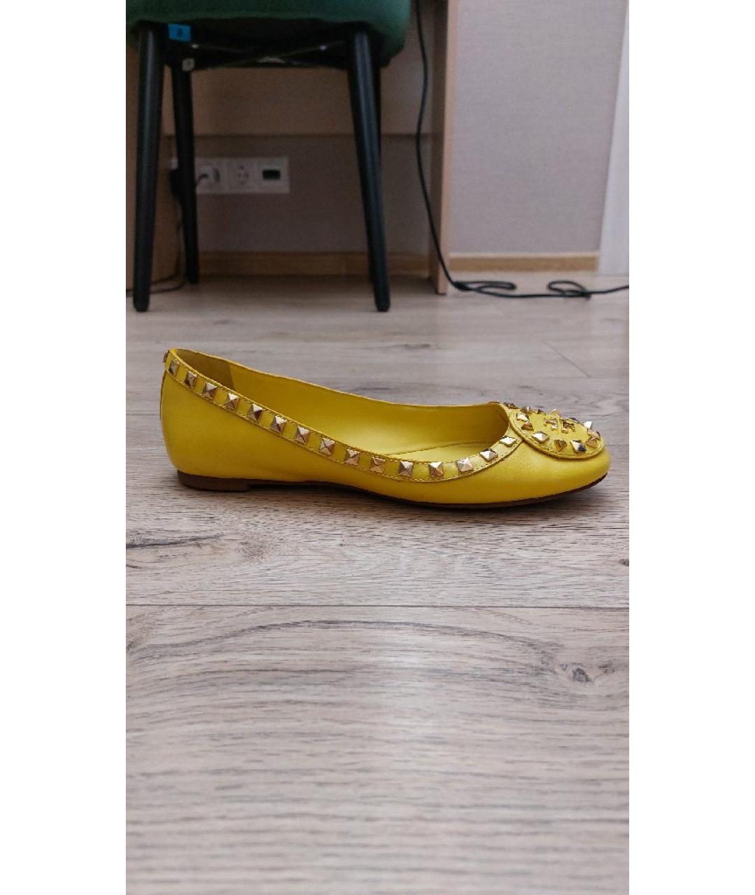 TORY BURCH Желтые кожаные балетки, фото 10