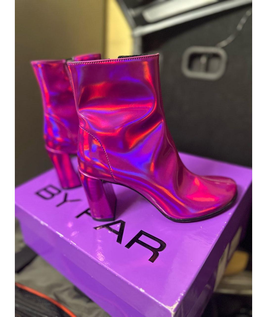 BY FAR Фуксия ботильоны, фото 5