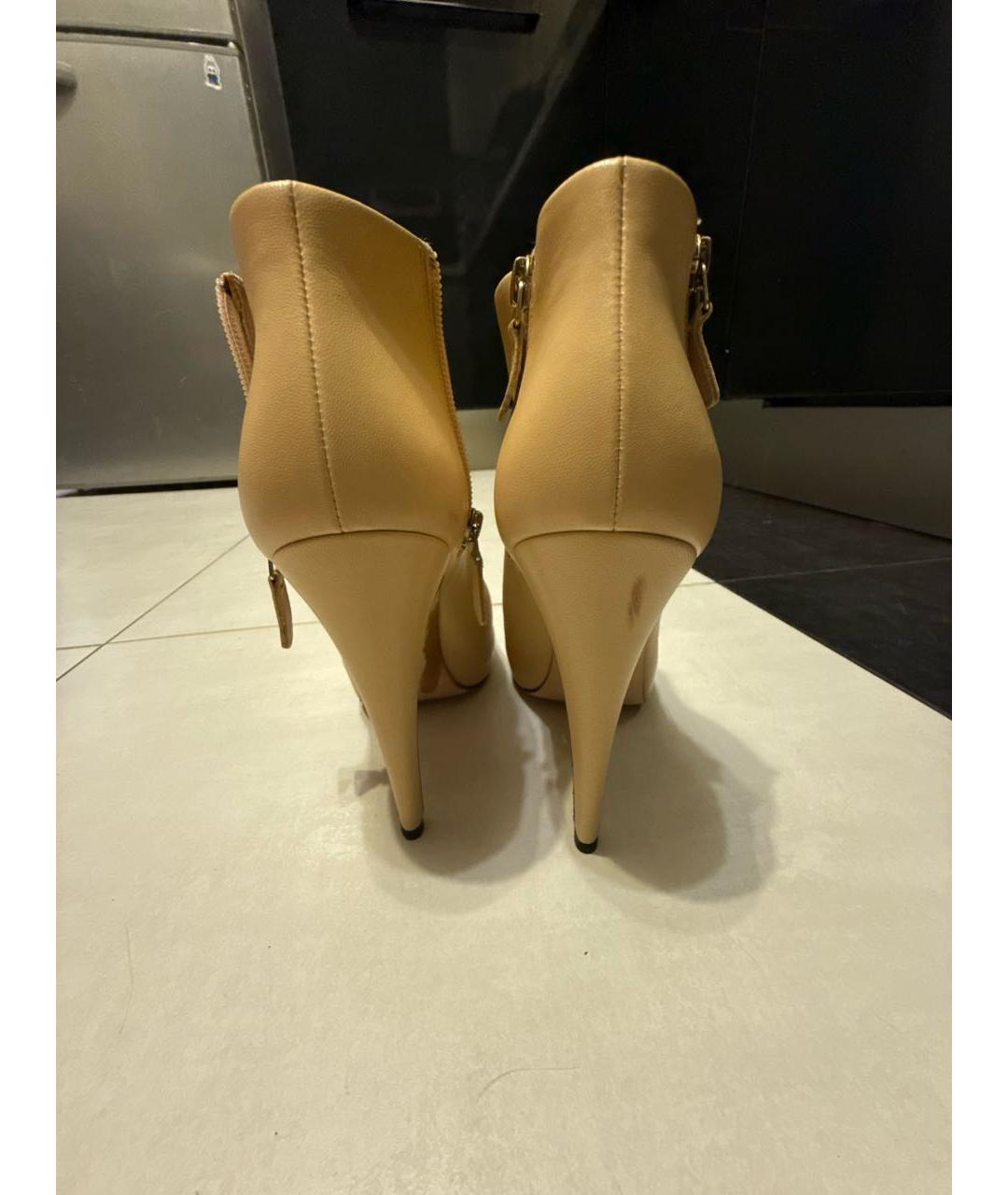 CHANEL Бежевые кожаные ботильоны, фото 4