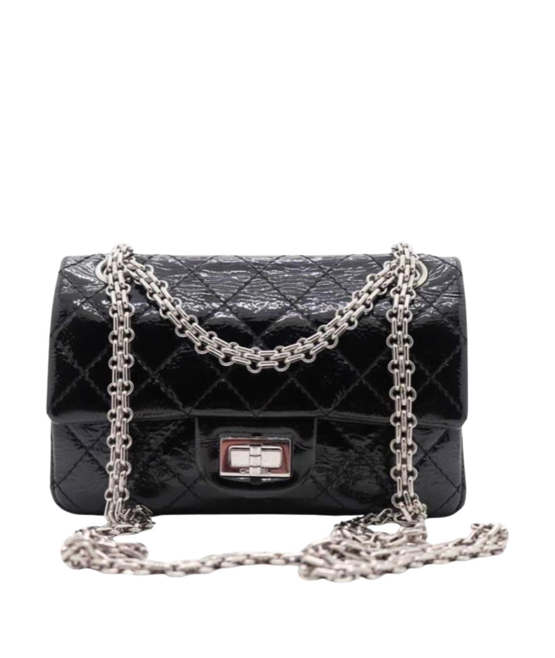 CHANEL Черная сумка через плечо из лакированной кожи, фото 1