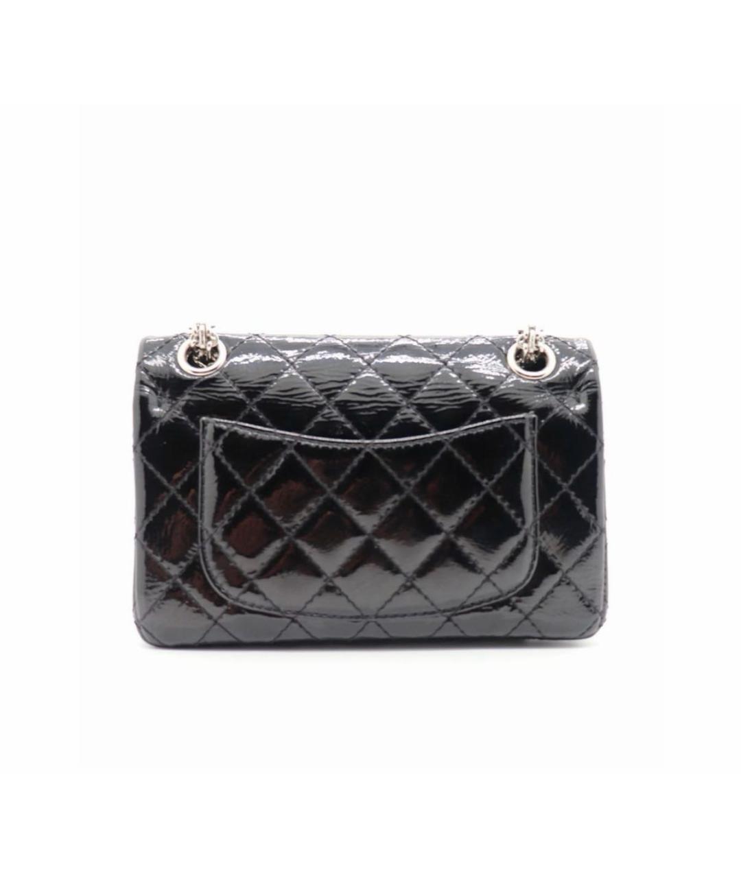 CHANEL Черная сумка через плечо из лакированной кожи, фото 3