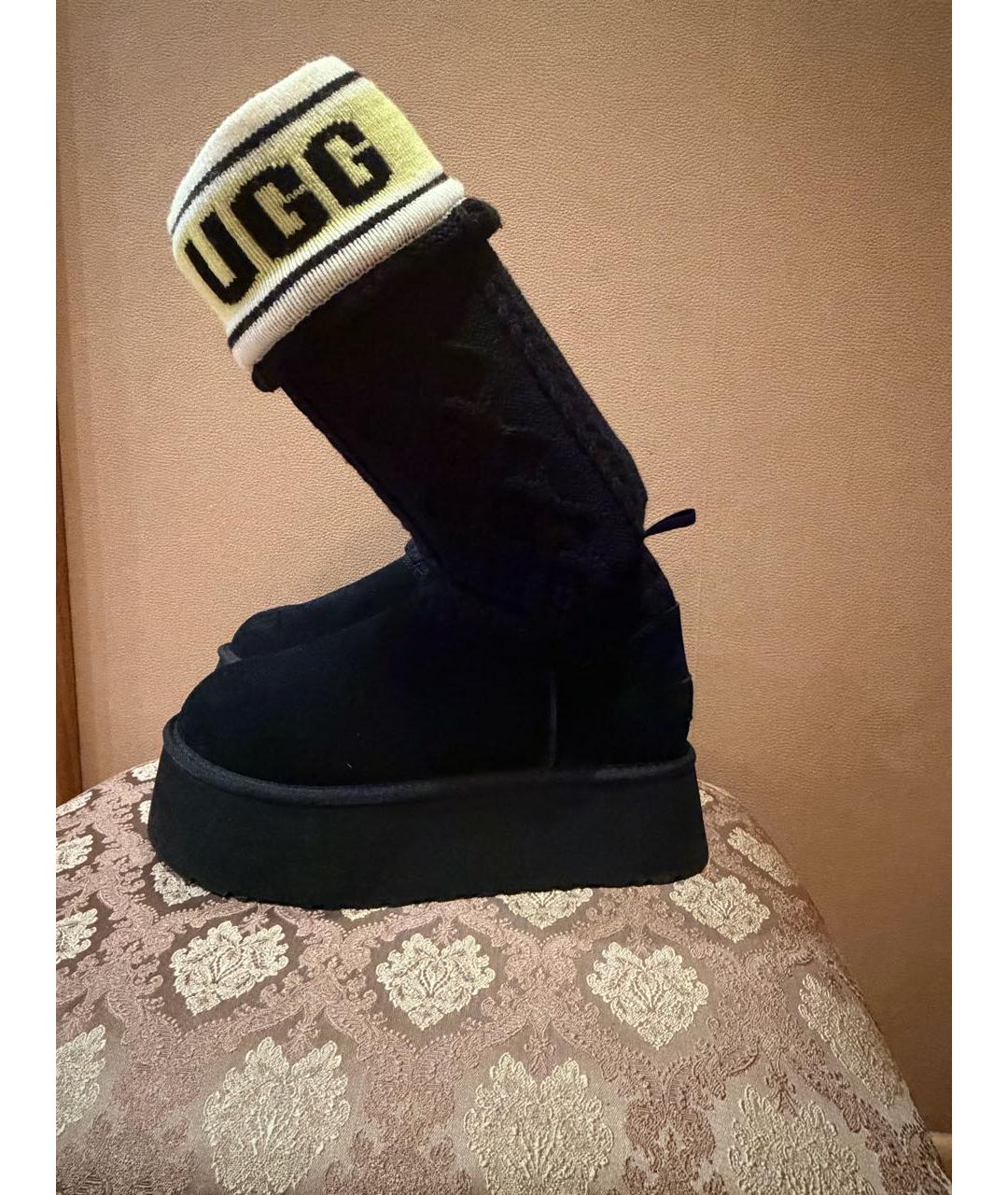 UGG AUSTRALIA Черные замшевые сапоги, фото 2