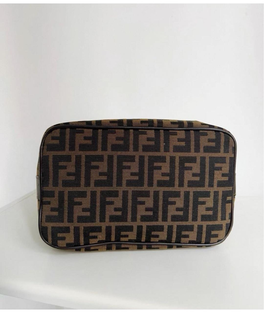 FENDI Коричневая тканевая сумка с короткими ручками, фото 4