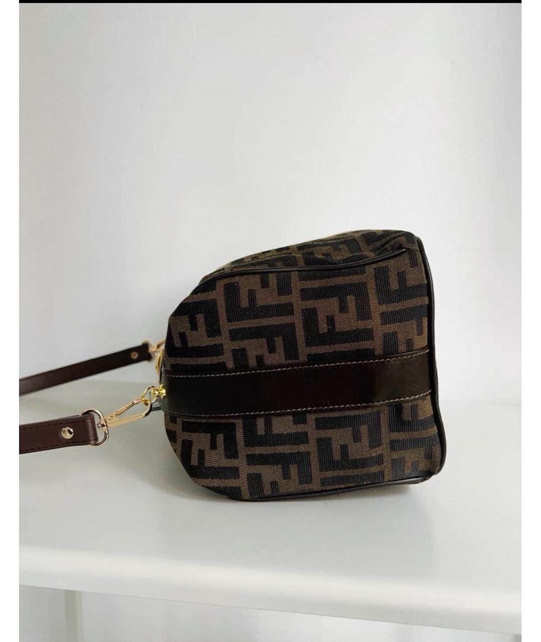 FENDI Коричневая тканевая сумка с короткими ручками, фото 3
