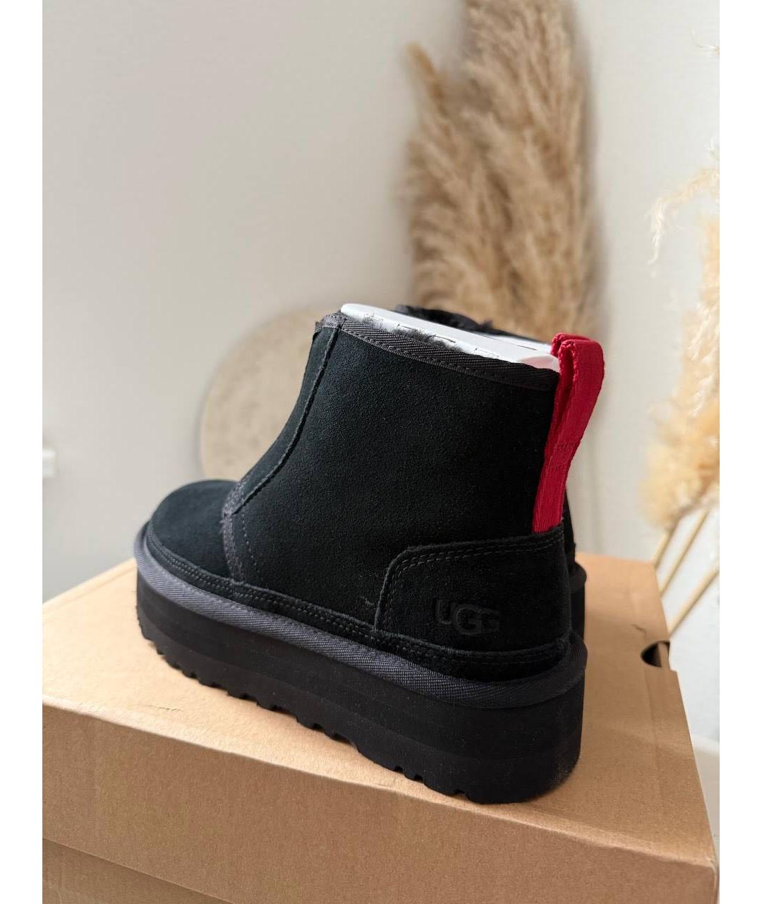 UGG AUSTRALIA Черные замшевые полусапоги, фото 2