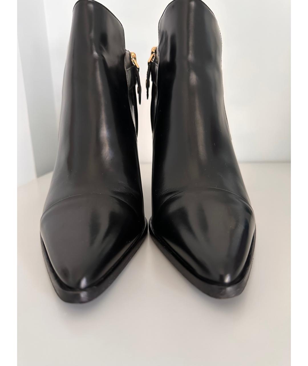 LOUIS VUITTON Черные ботильоны из лакированной кожи, фото 2
