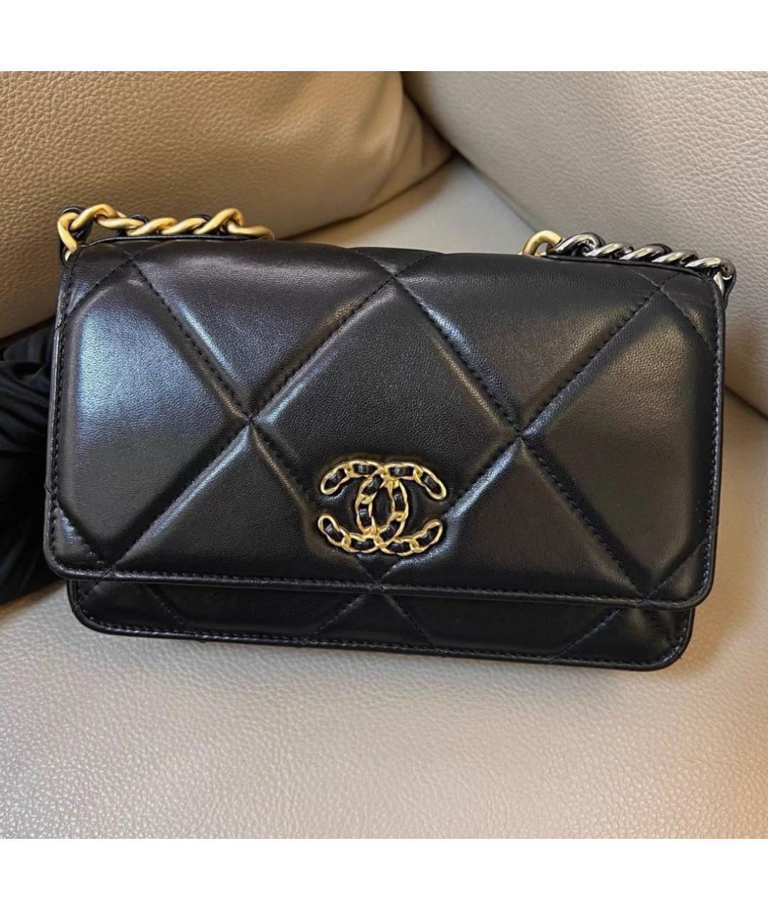 CHANEL Черная кожаная сумка через плечо, фото 3