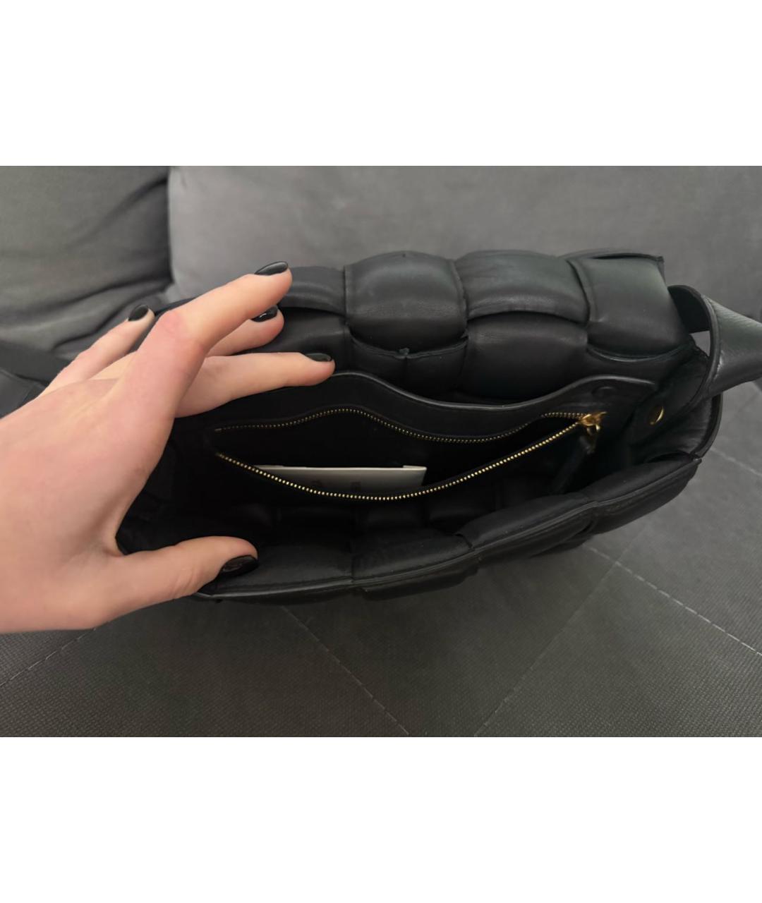 BOTTEGA VENETA Черная кожаная сумка через плечо, фото 4