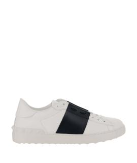 VALENTINO Низкие кроссовки / кеды