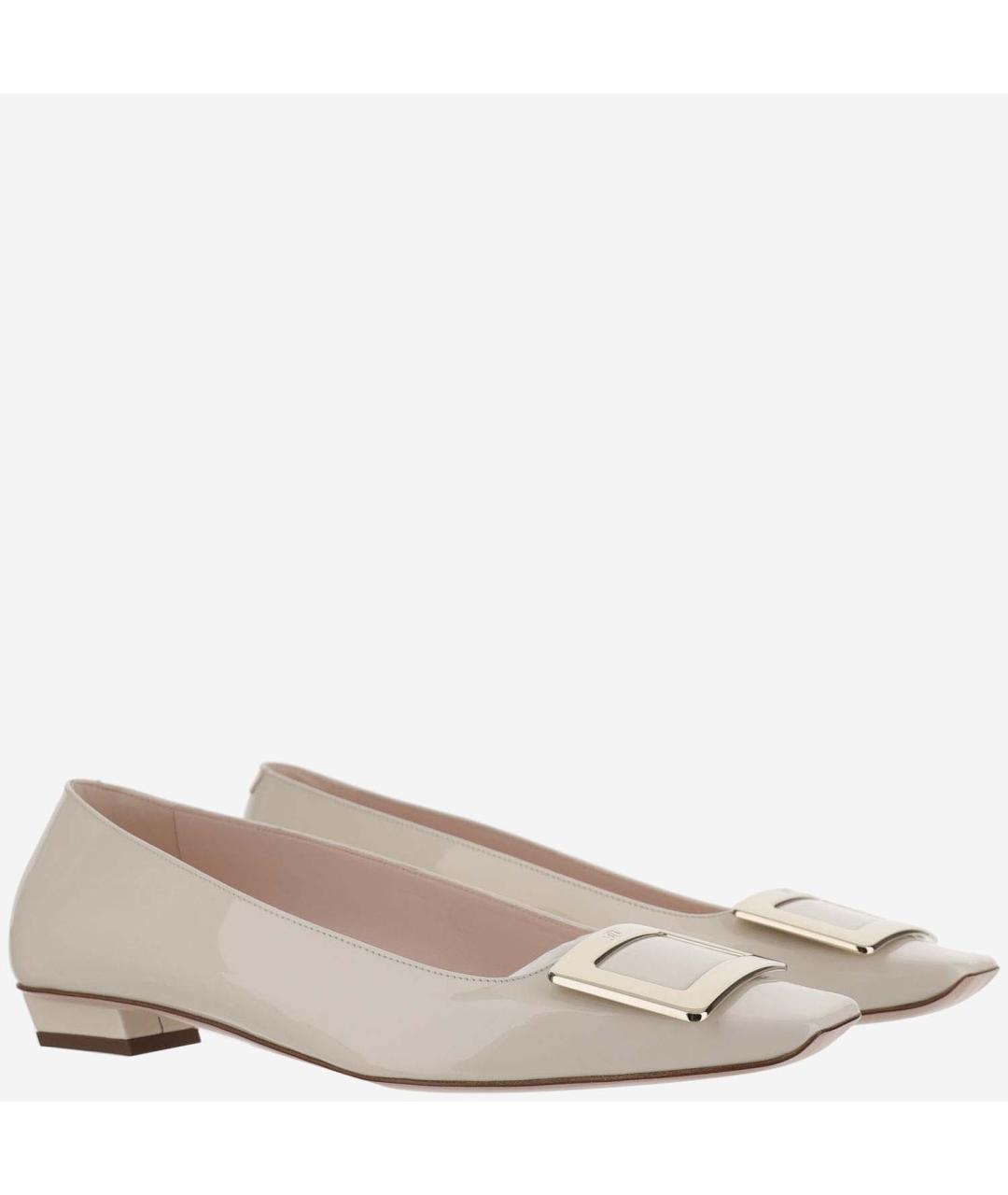 ROGER VIVIER Бежевые балетки из лакированной кожи, фото 2