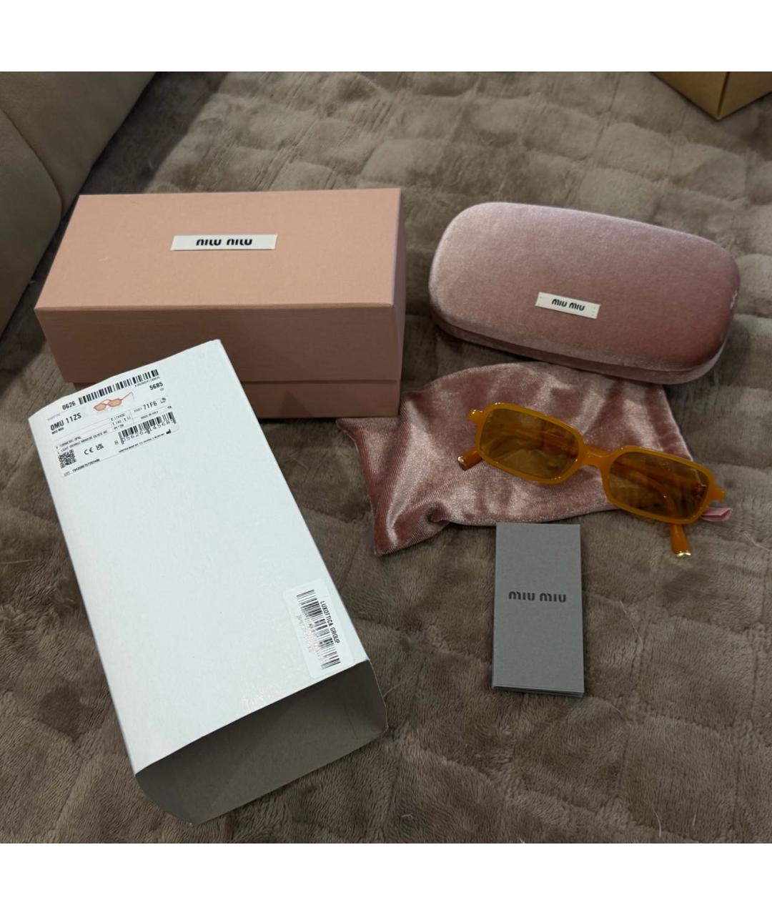MIU MIU Оранжевое пластиковые солнцезащитные очки, фото 4