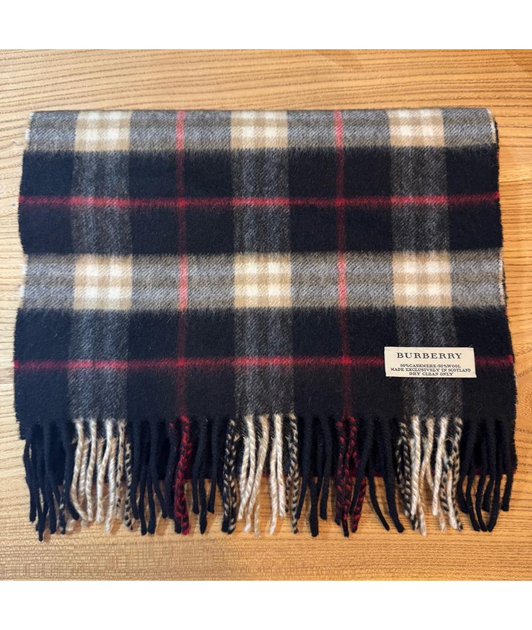 BURBERRY Черный кашемировый шарф, фото 4