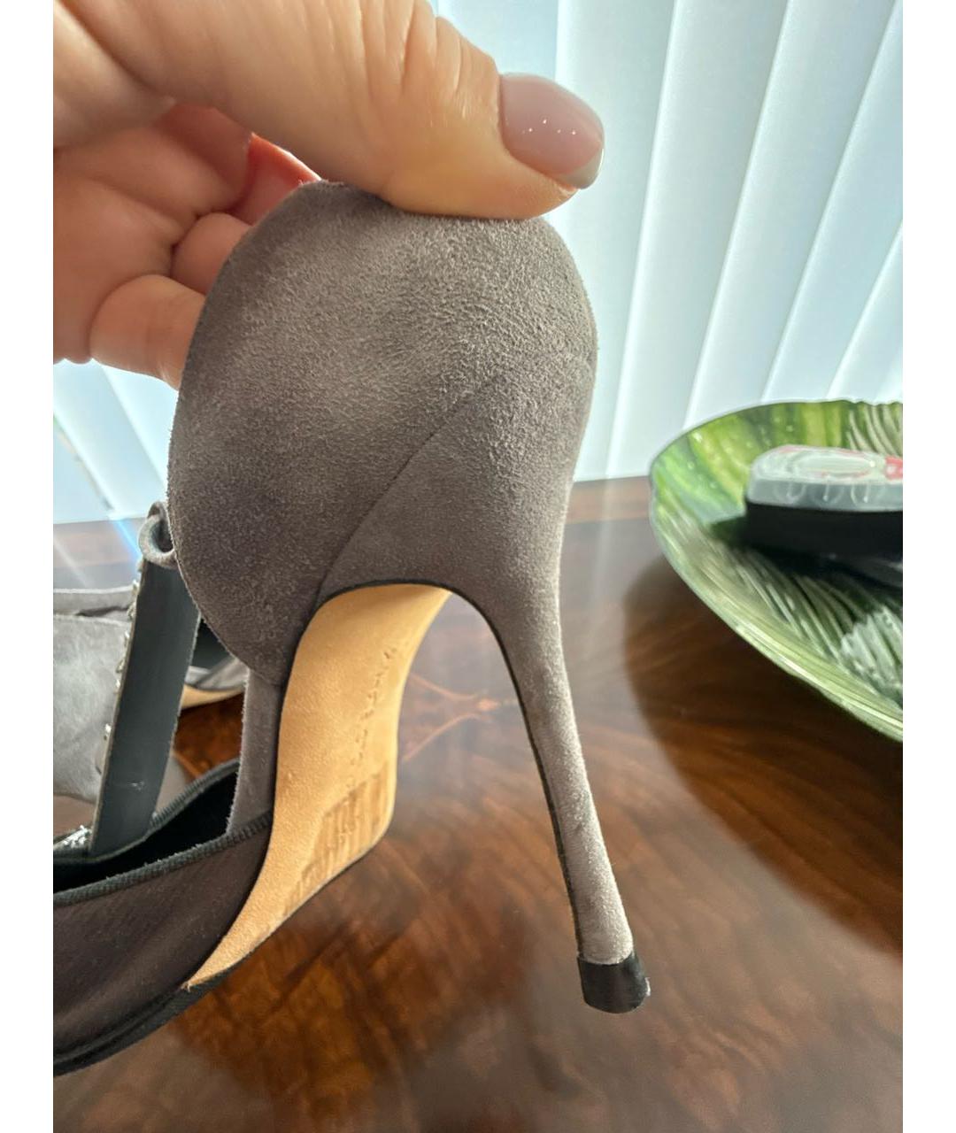 MANOLO BLAHNIK Серебряные текстильные босоножки, фото 5