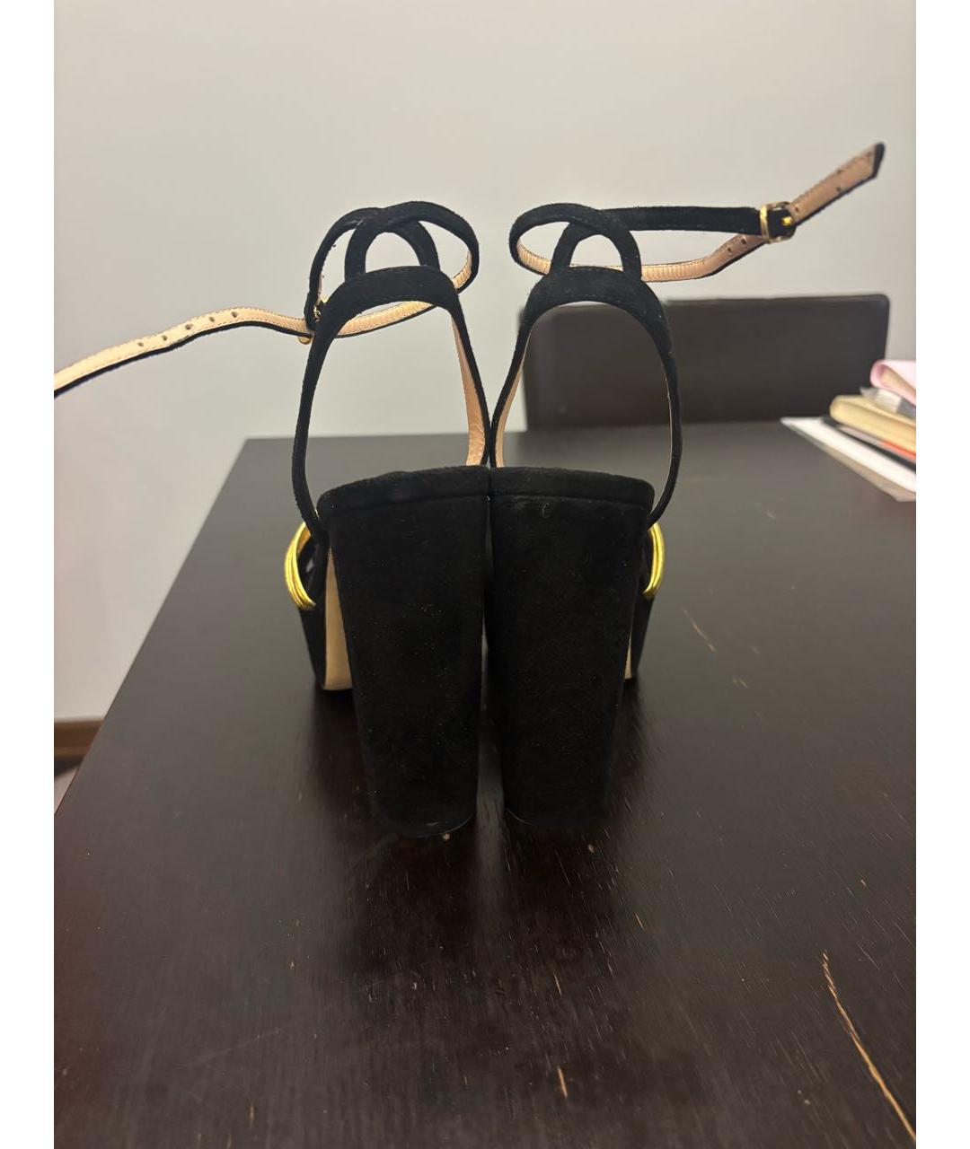 STUART WEITZMAN Черные замшевые босоножки, фото 4