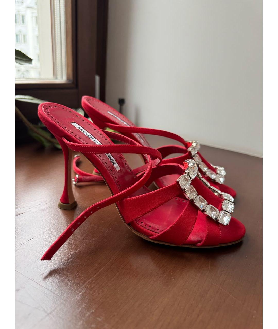 MANOLO BLAHNIK Красные текстильные босоножки, фото 4