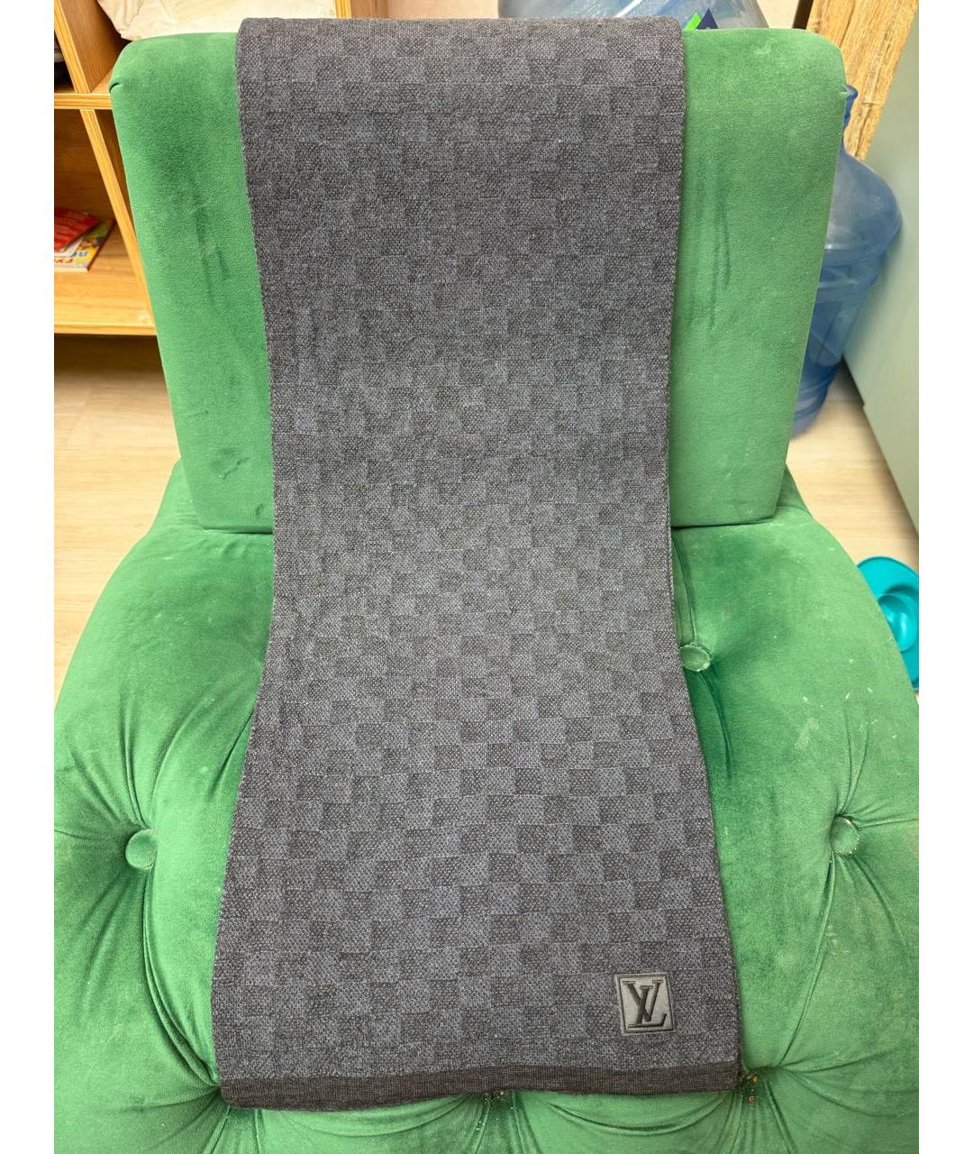 LOUIS VUITTON Серый шерстяной шарф, фото 3