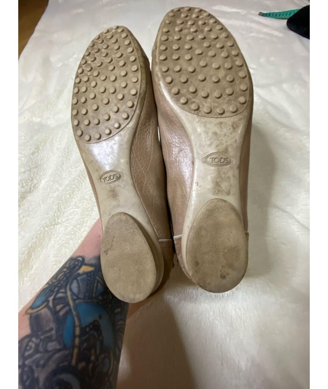TOD'S Бежевые кожаные балетки, фото 5