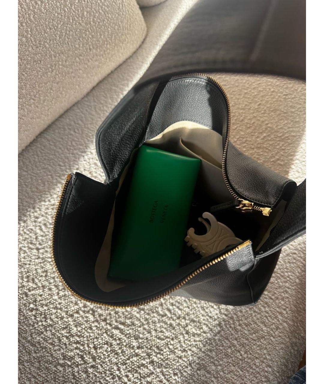 KHAITE Черная кожаная сумка через плечо, фото 5