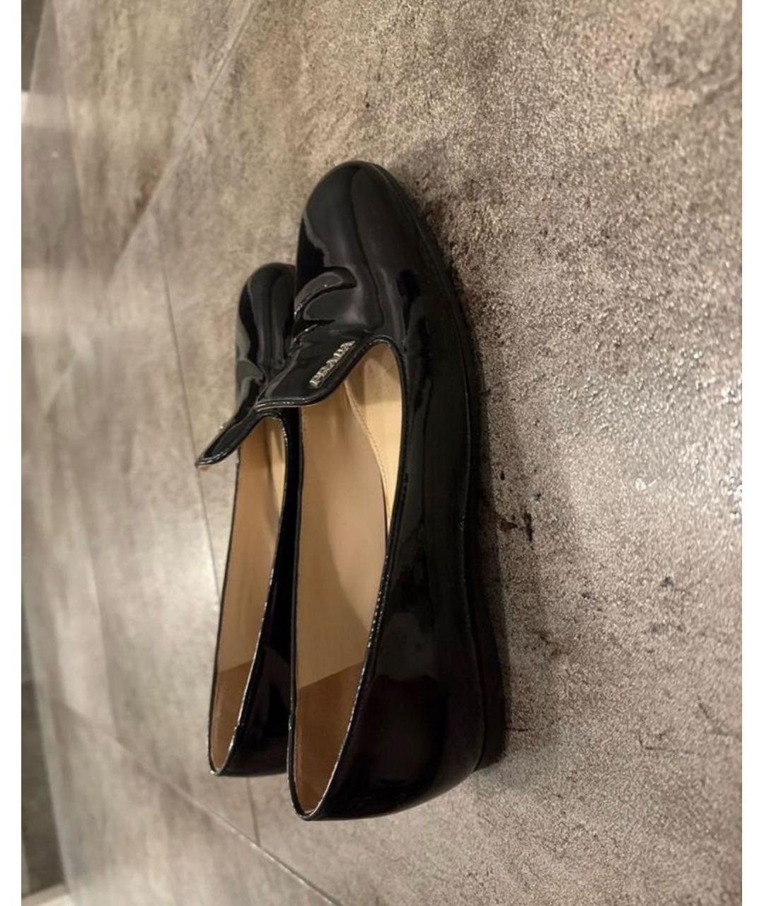 PRADA Черные лоферы из лакированной кожи, фото 4