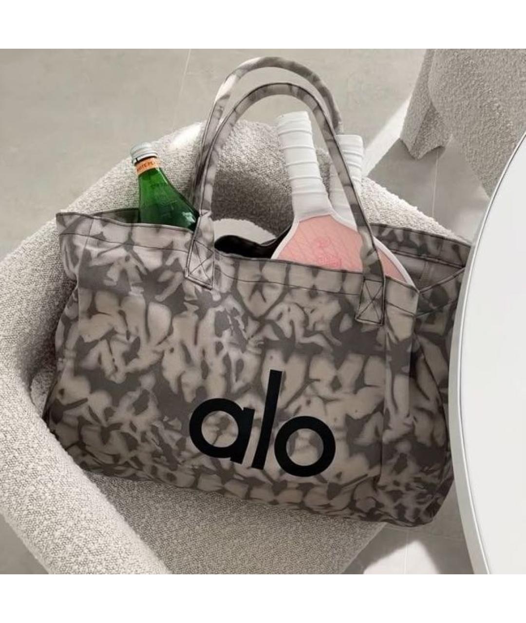 ALO YOGA Бежевая тканевая дорожная/спортивная сумка, фото 4