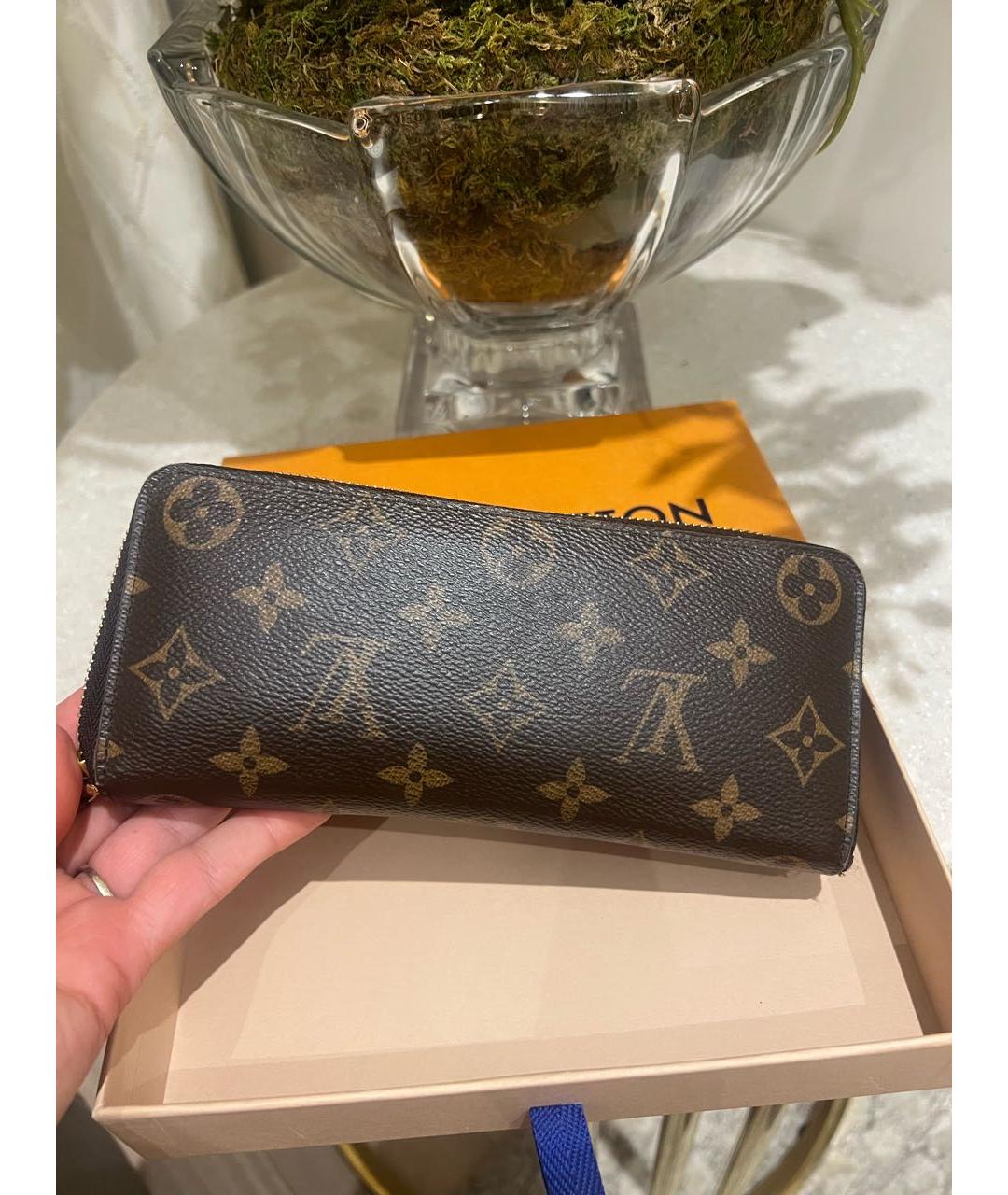 LOUIS VUITTON Коричневый кошелек, фото 7