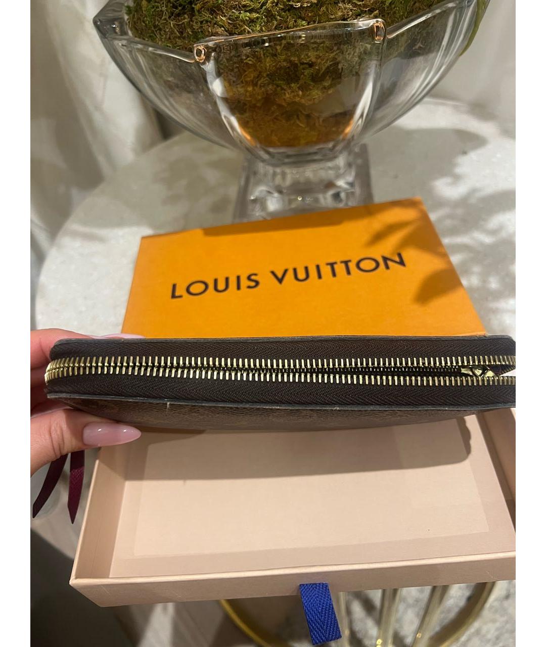 LOUIS VUITTON Коричневый кошелек, фото 6