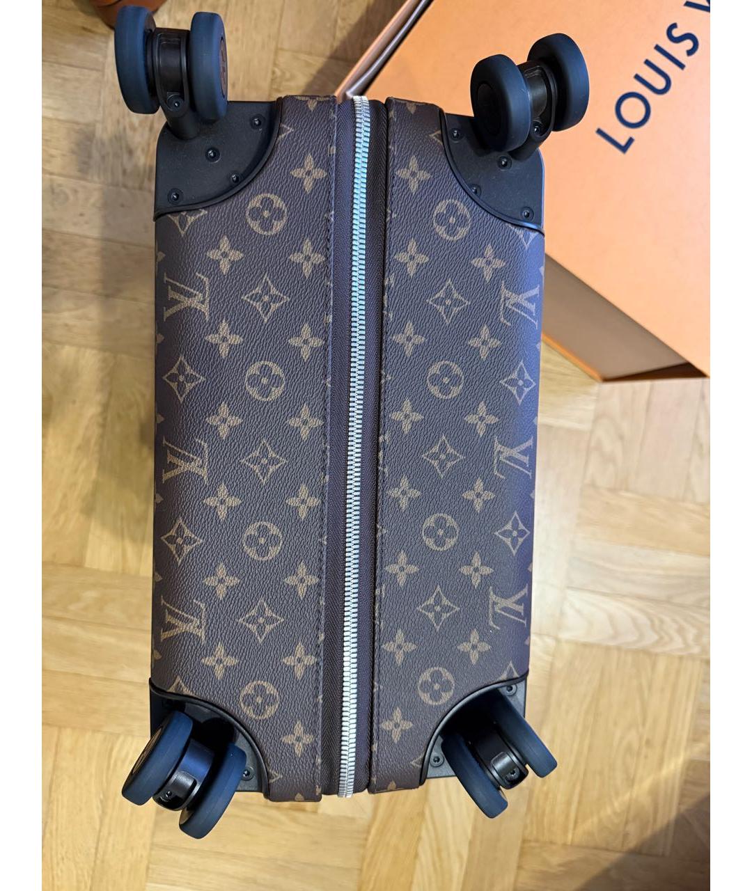 LOUIS VUITTON Коричневый чемодан из искусственной кожи, фото 3