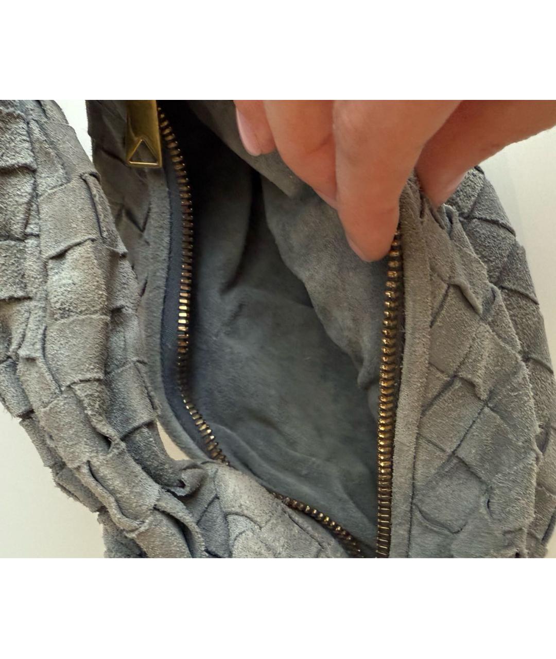 BOTTEGA VENETA Серая замшевая сумка с короткими ручками, фото 3