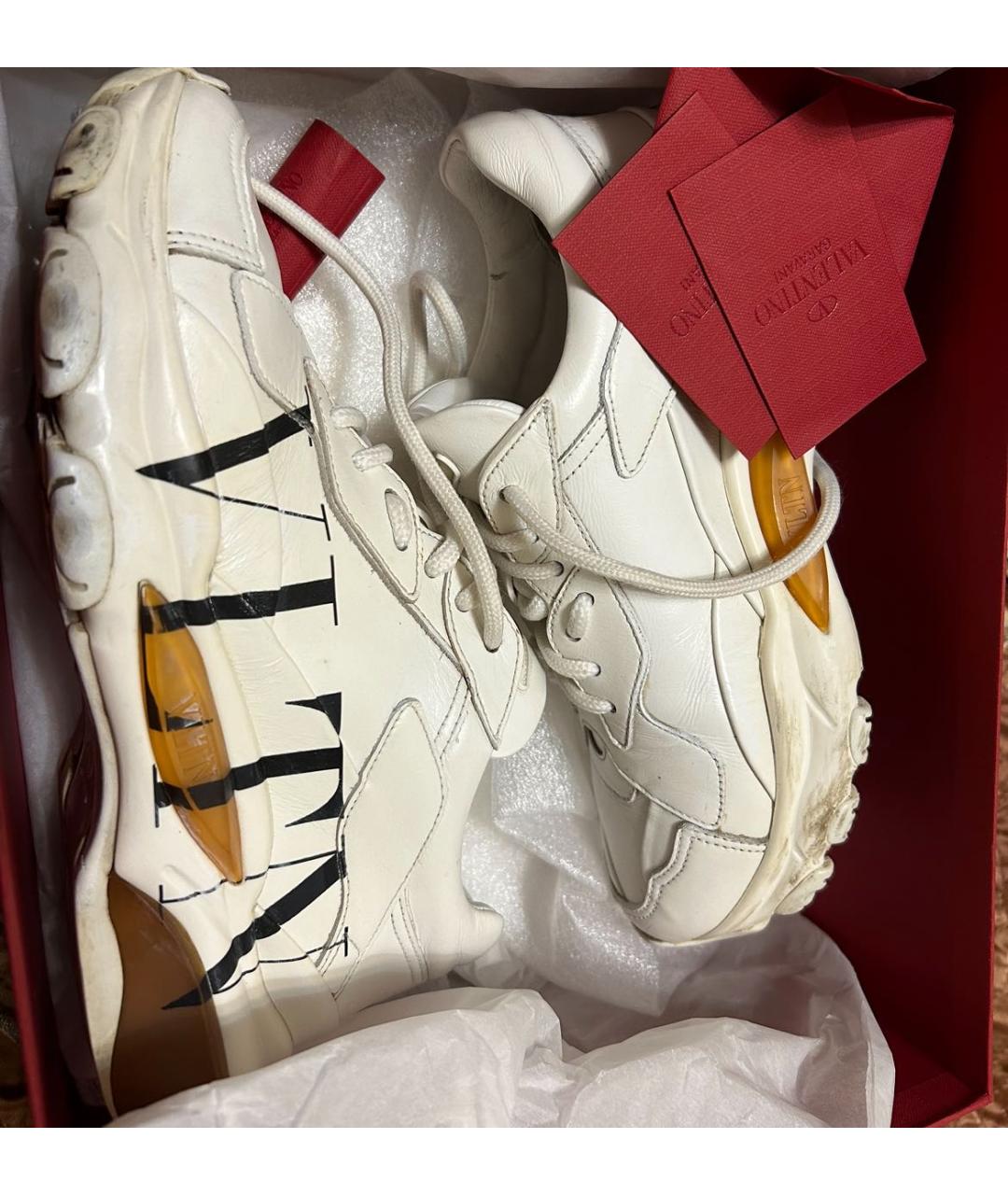 VALENTINO Белые кожаные кроссовки, фото 3