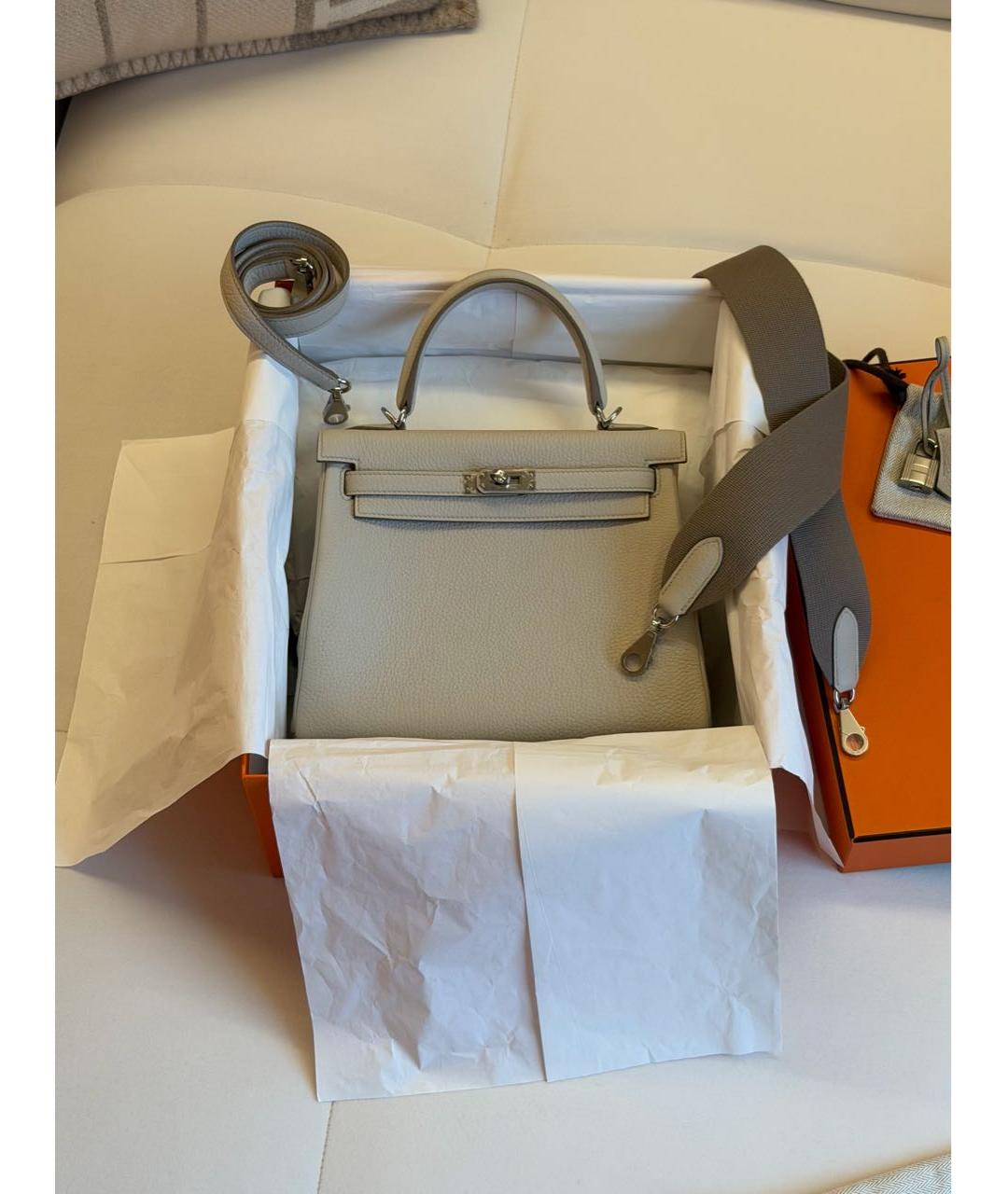 HERMES Серая кожаная сумка с короткими ручками, фото 2