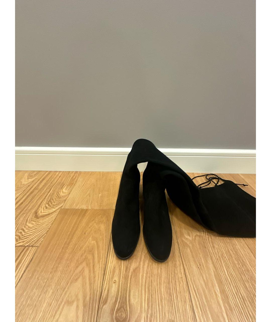 STUART WEITZMAN Черные замшевые ботфорты, фото 2