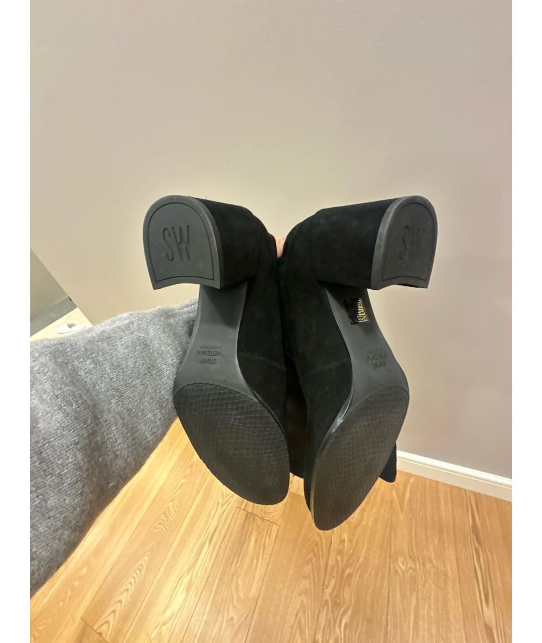 STUART WEITZMAN Черные замшевые ботфорты, фото 7