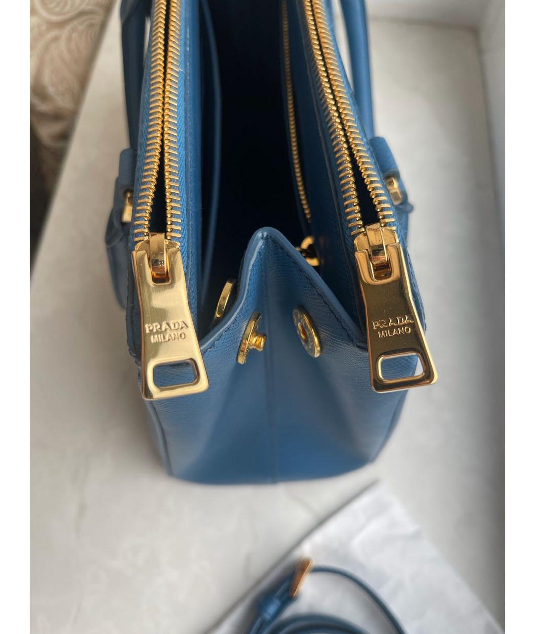 PRADA Синяя кожаная сумка с короткими ручками, фото 5