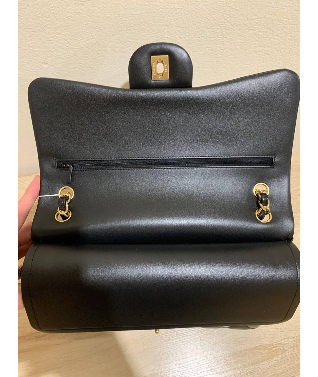 CHANEL Черная кожаная сумка через плечо, фото 2