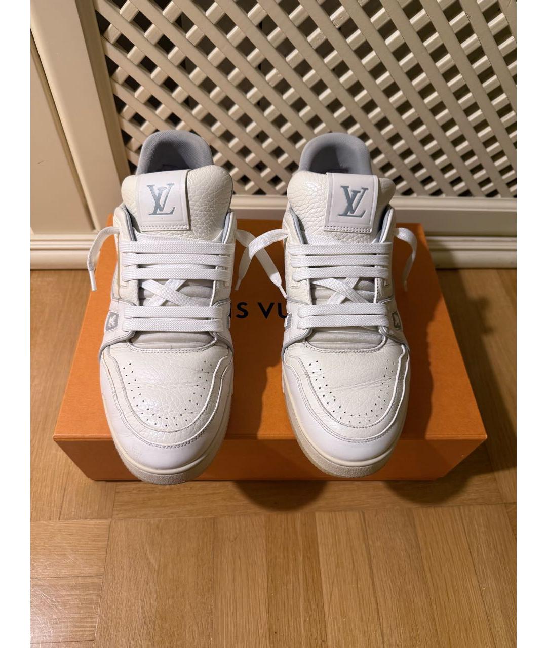 LOUIS VUITTON Белые кожаные низкие кроссовки / кеды, фото 2
