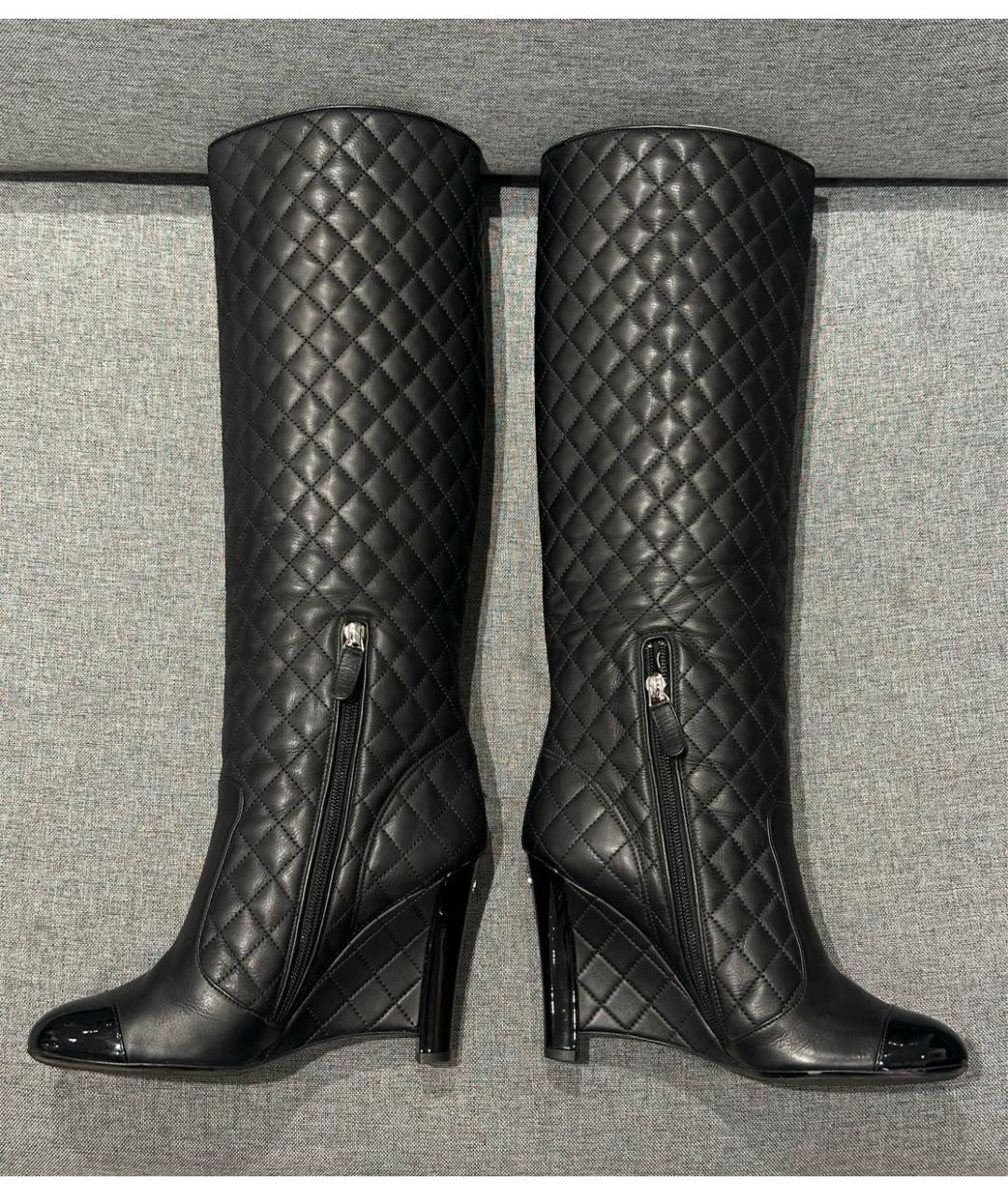 CHANEL Черные кожаные сапоги, фото 3