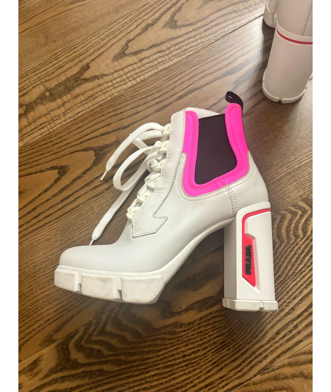 PRADA Белые кожаные ботильоны, фото 2