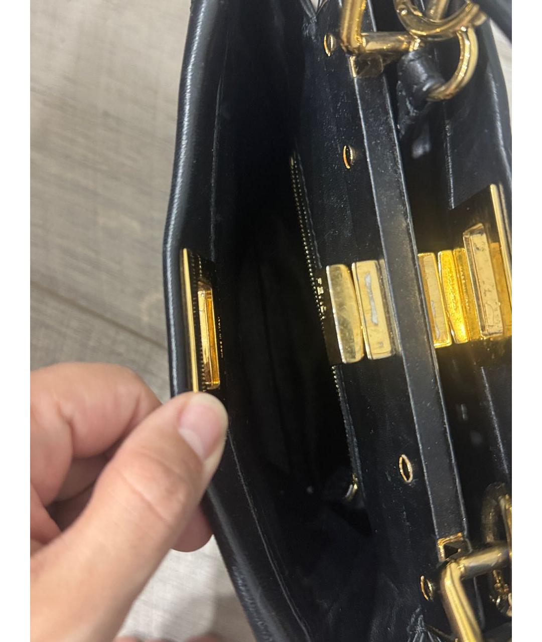 FENDI Черная кожаная сумка с короткими ручками, фото 4