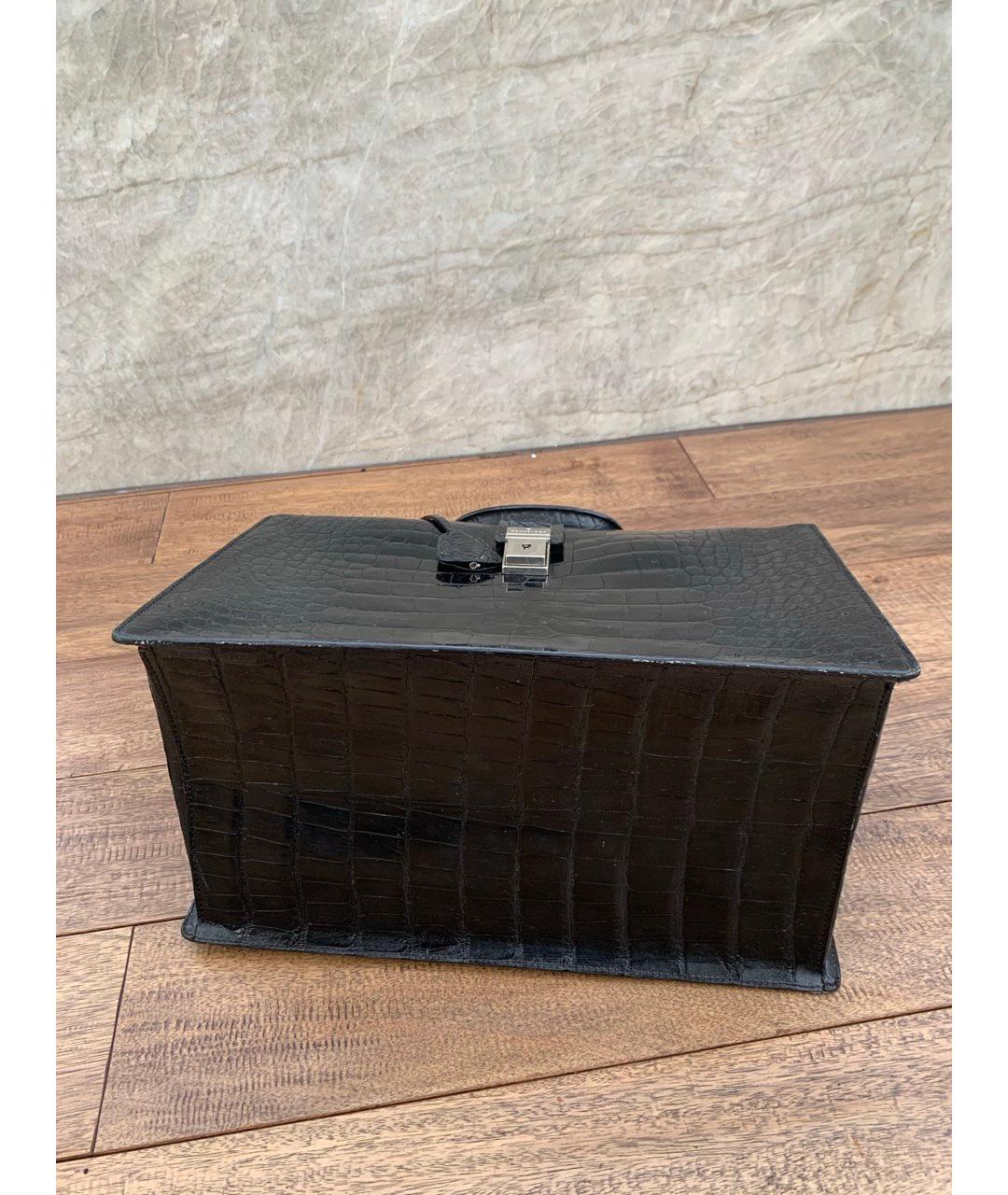 TRUSSARDI Черная сумка с короткими ручками из экзотической кожи, фото 5