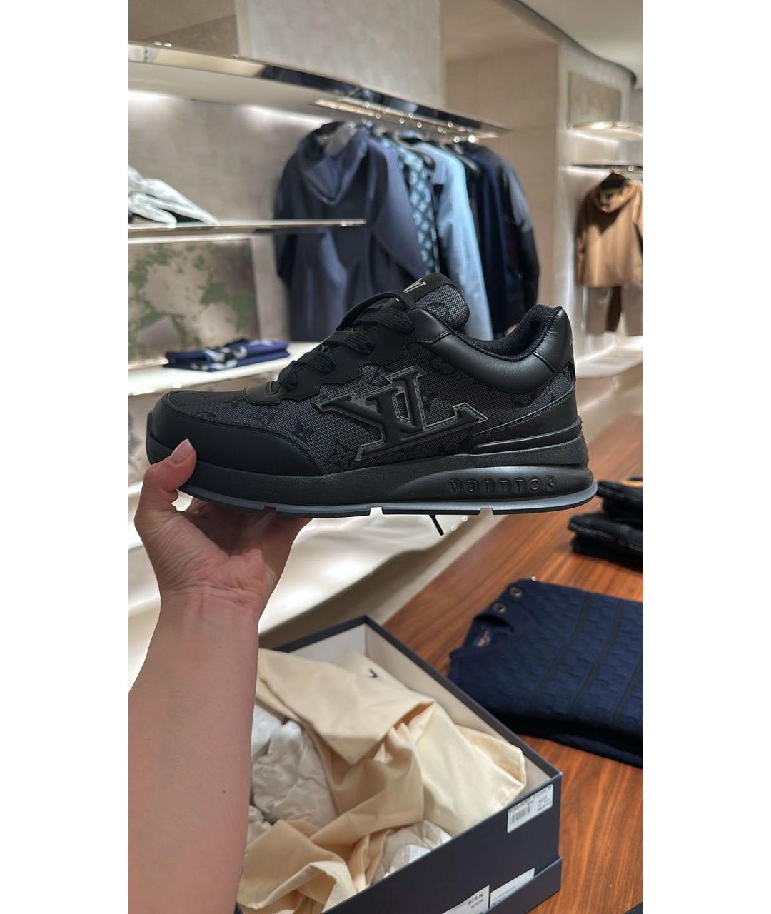 LOUIS VUITTON Черные низкие кроссовки / кеды из искусственной кожи, фото 3