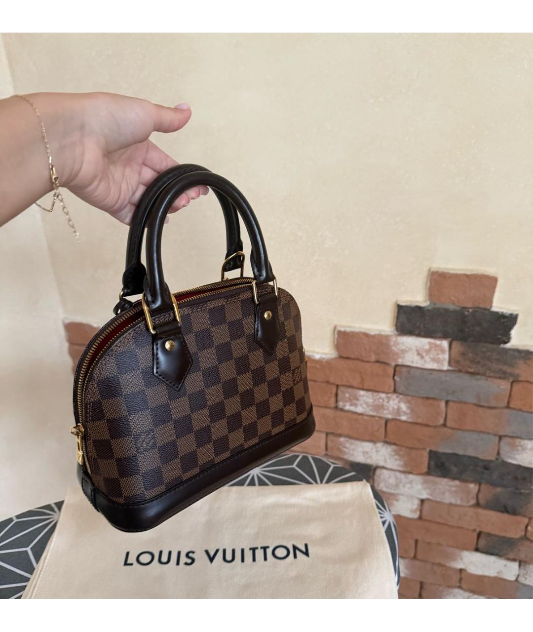 LOUIS VUITTON Коричневая сумка с короткими ручками, фото 2
