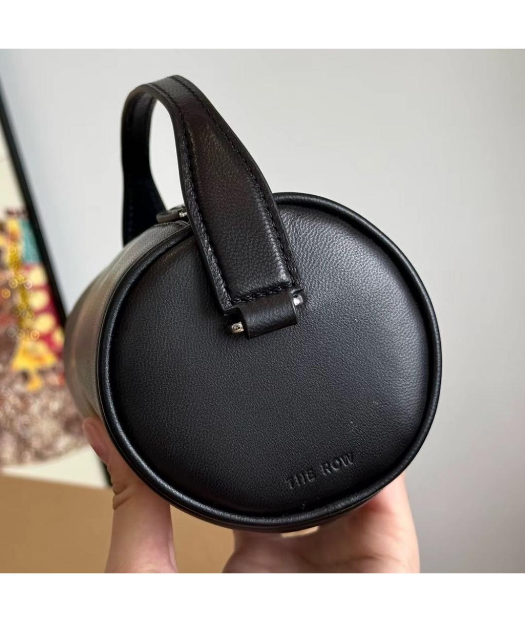 THE ROW Черная кожаная сумка с короткими ручками, фото 7