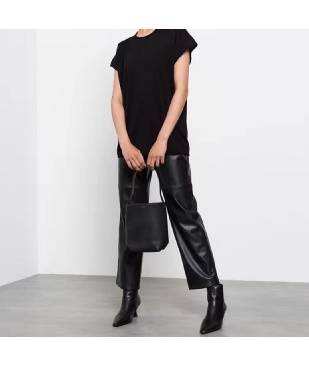 THE ROW Черная кожаная сумка с короткими ручками, фото 5