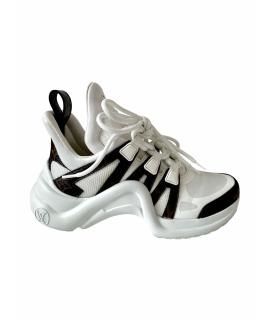 LOUIS VUITTON Кроссовки